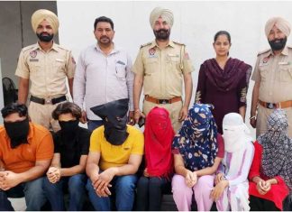 लोगों को विदेश भेजने वाले खुद हवालात में