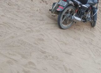 गांव की फिरनी में उल्टा पड़ा मिला शव Hanumangarh