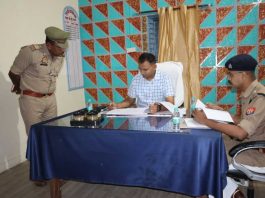 SSP Bulandshahr द्वारा थाना बीबीनगर पर स्याना सर्किल की चुनाव सम्बंधी कार्यवाही की समीक्षा की गयी SSP-Bulandshahr