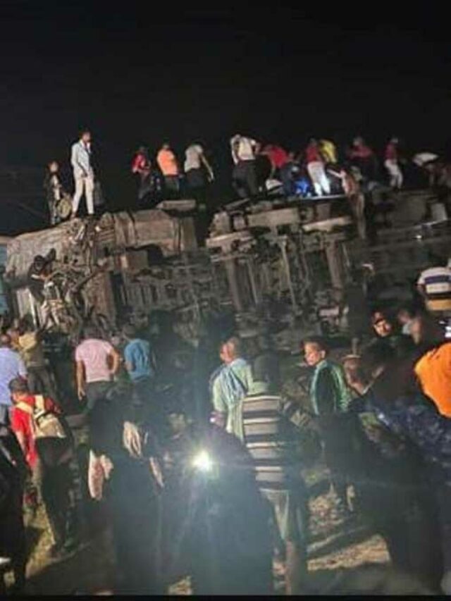 Odisha Train Accident:- बुलेटिन के अनुसार 12864 सर एम विश्वेश्वरैया-हावड़ा सुपरफास्ट एक्सप्रेस 1000 यात्रियों को लेकर हावड़ा की ओर आ रही…