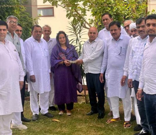 पूर्व सरपंच निहाल सिंह ने पैतालिसा धर्मशाला के विकास के लिए 1 लाख 11 हजार रुपए भेंट किए Sirsa