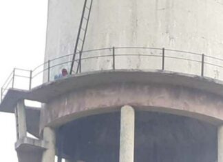 सरपंच के साथ भूखण्ड का विवाद, बुजुर्ग पति-पत्नी चढ़े टंकी पर Hanumangarh