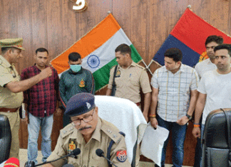 नौकरी लगवाने के नाम पर ठगी करने वाला असम रायफल का फर्जी अधिकारी गिरफ्तार Shikarpur News