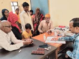 पीएचसी पर आई फ्लू के मरीजों की संख्या में दिन प्रतिदिन हो रहा इजाफा Bulandshahr News