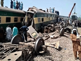 Pakistan Train Accident
