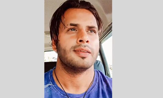 संदिग्ध परिस्थितियों में पेड़ से लटका मिला युवक का शव, कोहराम Kairana News