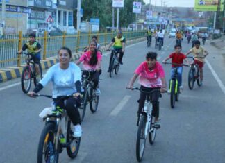 जब साइकिल पर सवार सड़कों पर उतरी महिला शक्ति तो…! Hanumangarh News