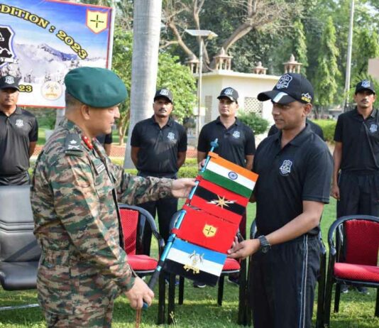 पार्वती घाटी में भारतीय सेना ने चलाया ट्रेकिंग अभियान Jaipur News