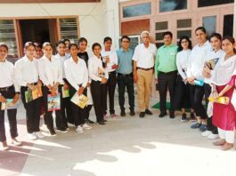 विधि के छात्र-छात्राओं ने किया अधिवक्ता चैम्बर का भ्रमण Hanumangarh News