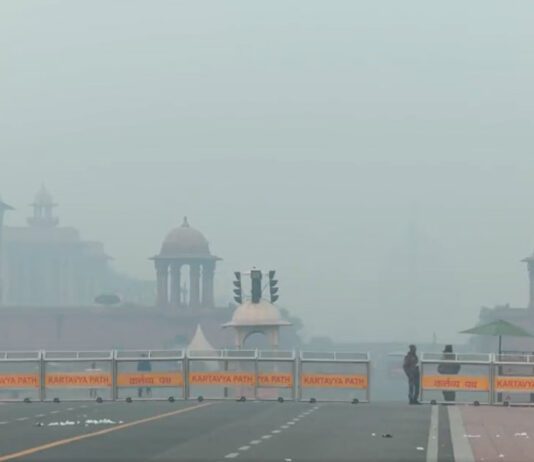 Delhi Air Pollution: बढ़ते वायु प्रदूषण पर सुप्रीम कोर्ट सख्त, हरियाणा-पंजाब के मुख्य सचिव तलब Delhi Air Pollution