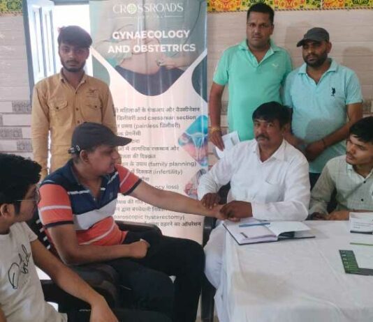 फ्री आंखों के कैंप में 199 व्यक्तियों की जांच Kharkhauda