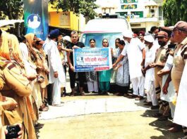 बड़ी संख्या में साध-संगत व स्वजनों ने पुष्पवर्षा कर देहदानी बलदेव सिंह इन्सां को दी नम आंखों से विदाई! Sirsa News