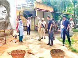 Punjab Police: पठानकोट में दिखे सात संदिग्ध, पुलिस ने जारी किया स्कैच Pathankot News