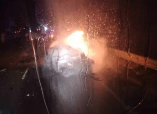 Road Accident: हरियाणा के पिहोवा में बड़ा सड़क हादसा, ट्रक से टक्कर लगने के बाद कार में लगी भयंकर आग 3 लोग जिंदा जले Pehowa News