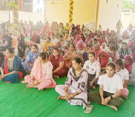 पावन महापरोपकार माह पर कविराजों ने गाया गुरु यश Hanumangarh News