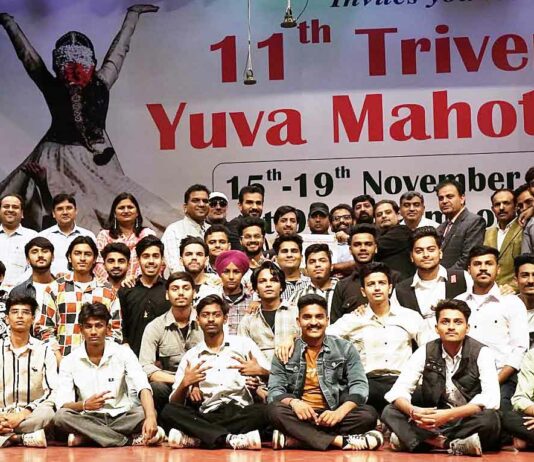 Triveni Youth Festival: शाह सतनाम जी बॉयज कॉलेज का दिव्यांश चुना गया बेस्ट एक्टर Triveni Youth Festival
