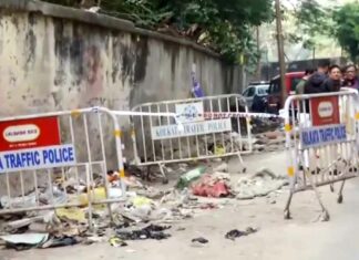 Kolkata News: कूड़े के ढेर में महिला का कटा सिर मिलने से फैली सनसनी! Kolkata News