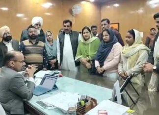 लाठीचार्ज की जांच कर दोषियों के खिलाफ कार्रवाई की मांग Hanumangarh News