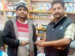 Honesty: असली मालिक तक पहुंचाया गुम हुआ मोबाइल Hanumangarh News