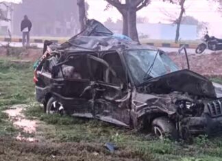 Fatehabad Road Accident: भूना के पास सरसा-चंडीगढ़ स्टेट हाईवे पर भीषण हादसे में तीन दोस्तों की मौत, 3 गंभीर Fatehabad News