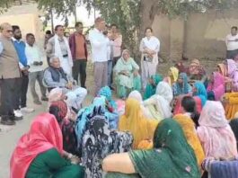 MGNREGA Workers Protest: शहरी मनरेगा श्रमिकों ने नगर परिषद कार्यालय में किया प्रदर्शन Hanumangarh News