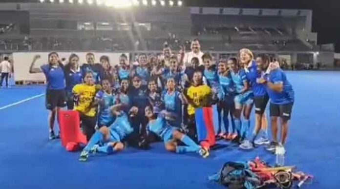 Women's Hockey Team