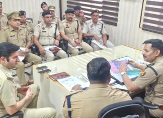 Kanwar Yatra: कांवड़ यात्रा के मद्देनजर यूपी व हरियाणा के पुलिस अफसरों के बीच बैठक सम्पन्न Kairana