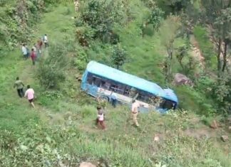 Mandi bus accident