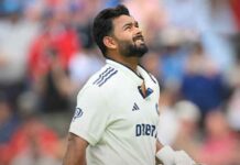 MS Dhoni vs Rishabh Pant