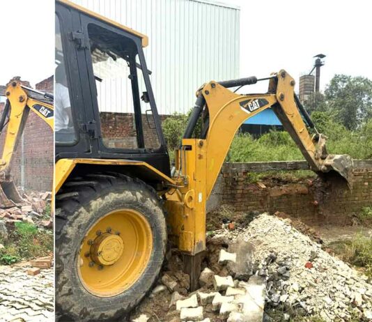 Bulldozer Action: बिलासपुर में जिला नगर योजनाकार यमुनानगर द्वारा अवैध कॉलोनी निर्माण को तोड़ा गया Bilaspur News