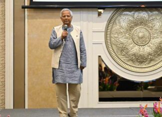 Bangladesh: ‘बांग्लादेश को धार्मिक कट्टरवाद की गर्त में धकेल रहे मुहम्मद यूनुस’ Bangladesh News