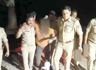 सिरसागंज पुलिस ने कुख्यात हिस्ट्रीशीटर मुखिया के बीच मुठभेड़, पैर में गोली लगने से घायल होकर गिरफ्तार Sirsaganj News