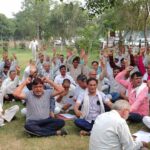 भिवानी व दादरी जिलों के पैक्स कर्मचारियों ने काम किया बंद, धरने पर बैठे Bhiwani News