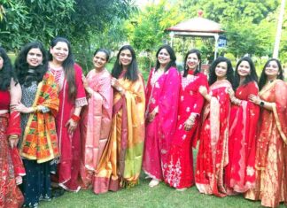 Karva Chauth: करवाचौथ पर दुल्हन की तरह सजीं सुहागिनों ने की पति की दीघार्यु की कामना Gurugram News