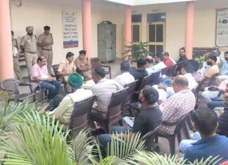 जाखल पुलिस की बैठक: पुलिस-मित्रों के साथ समन्वय और जागरूकता पर चर्चा Jakhal News