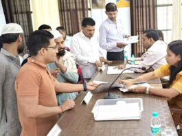 कैराना में एडीएम सत्येंद्र कुमार सिंह ने सुनी जनसमस्याएं, दिए निर्देश Kairana News