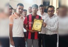 कांस्य पदक विजेता आसित को कलक्टर-एसपी ने किया सम्मानित Hanumangarh News