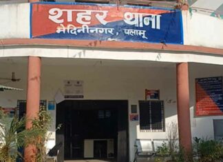 Jharkhand: पलामू में श्मशान घाट के पास नवजात की संदिग्ध मौत से फैली सनसनी Jharkhand News