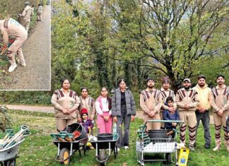 England: इंग्लैंड की साध-संगत ने 500 पौधे व 2000 पनीरी लगाकर मनाई पावन एमएसजी अवतार माह की खुशी England