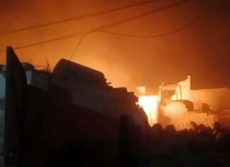 Pakistan: फैसलाबाद में गैस लीक होने से फैक्ट्री में विस्फोट, कई फैक्ट्रियाँ व मकान जमीदोंज, 15 की मौत Pakistan News