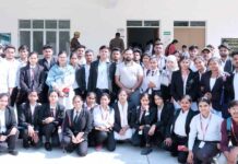 एफ एस विवि के विधि संकाय के विद्यार्थियों का हुआ शैक्षणिक भ्रमण Firozabad News