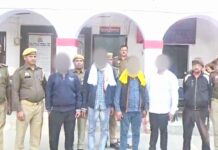 एसटीएफ यूनिट नोएडा व एका पुलिस की संयुक्त कार्यवाही में पैट्रोल पम्प संचालक समेत पांच गिरफ्तार Firozabad News