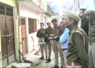 पुलिस भर्ती में फर्जीवाड़ा करने वाले गैंग लीडर की 16.57 लाख की संपत्ति हुई कुर्क Firozabad News