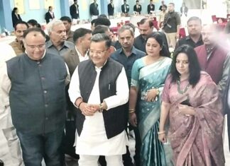 यंग स्कॉलर्स में मनाया गया 27वाँ वार्षिकोत्सव, बच्चों ने बिखेरा जलवा Firozabad News