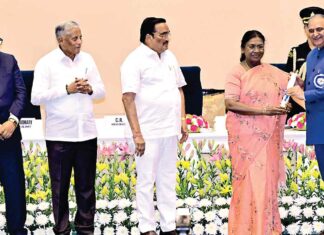 हिसार के हरियाणा कृषि विश्वविद्यालय को महामहिम राष्ट्रपति ने छठे राष्ट्रीय जल पुरस्कार से किया सम्मानित