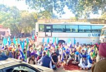 Punjab Bus Strike: यूनियन ने पुलिस कार्रवाई और किलोमीटर स्कीम का किया विरोध, निलंबित कर्मचारियों की बहाली की मांग Hoshiarpur News