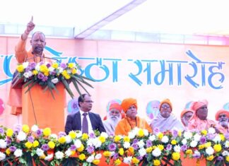 Yogi Adityanath: झज्जर के पालकनाथ धाम कबलाना में पहुंचने पर योगी आदित्यनाथ का किया भव्य स्वागत Jhajjar News