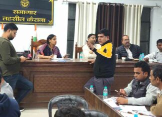 एसडीएम ने अपनी उपस्थिति में कराया एसआईआर फॉर्म फीडिंग का कार्य Kairana News