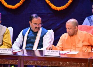 Uttar Pradesh: जन्म प्रमाण पत्र को लेकर यूपी सरकार ने जारी किया बड़ा ऐलान Uttar Pradesh News