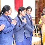 Droupadi Murmu: सेंट जेवियर्स के छात्रों की राष्ट्रपति से मुलाकात बनी जीवन का अविस्मरणीय अनुभव Miranpur